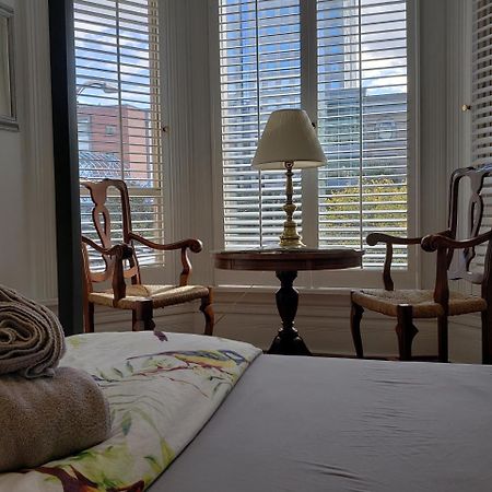Vancouver Hideaway Guesthouse Екстериор снимка