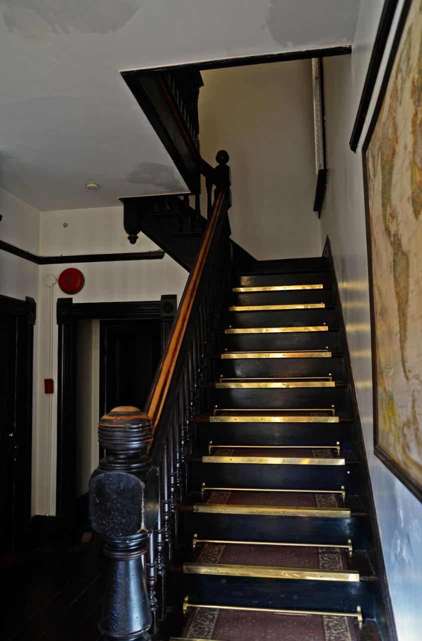 Vancouver Hideaway Guesthouse Екстериор снимка