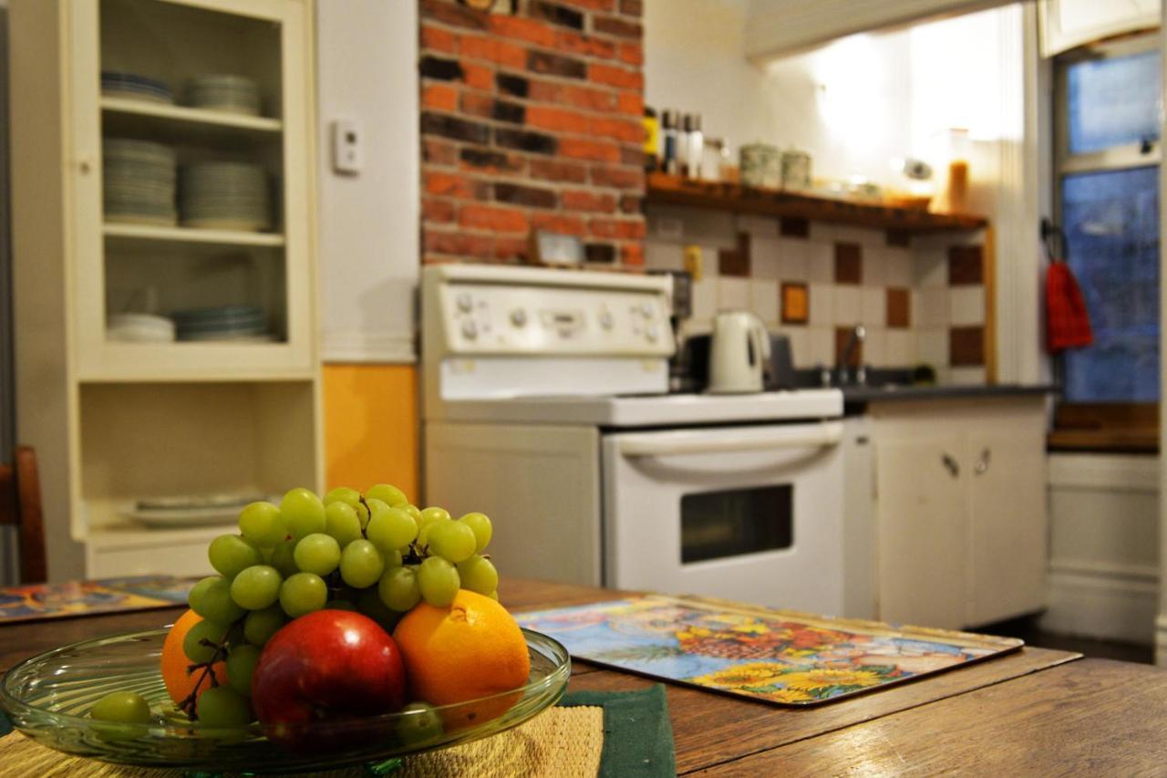 Vancouver Hideaway Guesthouse Екстериор снимка